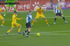 哈萨克斯坦球员Kairat欧冠赛场惊艳皇马，成欧洲足坛新星