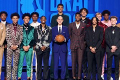 杨瀚森NBA之路：青岛篮球助力本土球员蜕变与飞跃